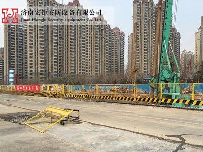 臨邊防護(hù)欄 